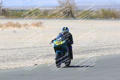 media/Apr-17-2022-CVMA (Sun) [[f474cfa795]]/Race 14 500 Supersport-350 Supersport (Holeshot)/